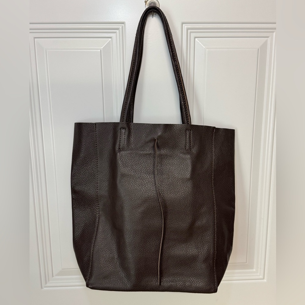 Chic Brown Leather Purse